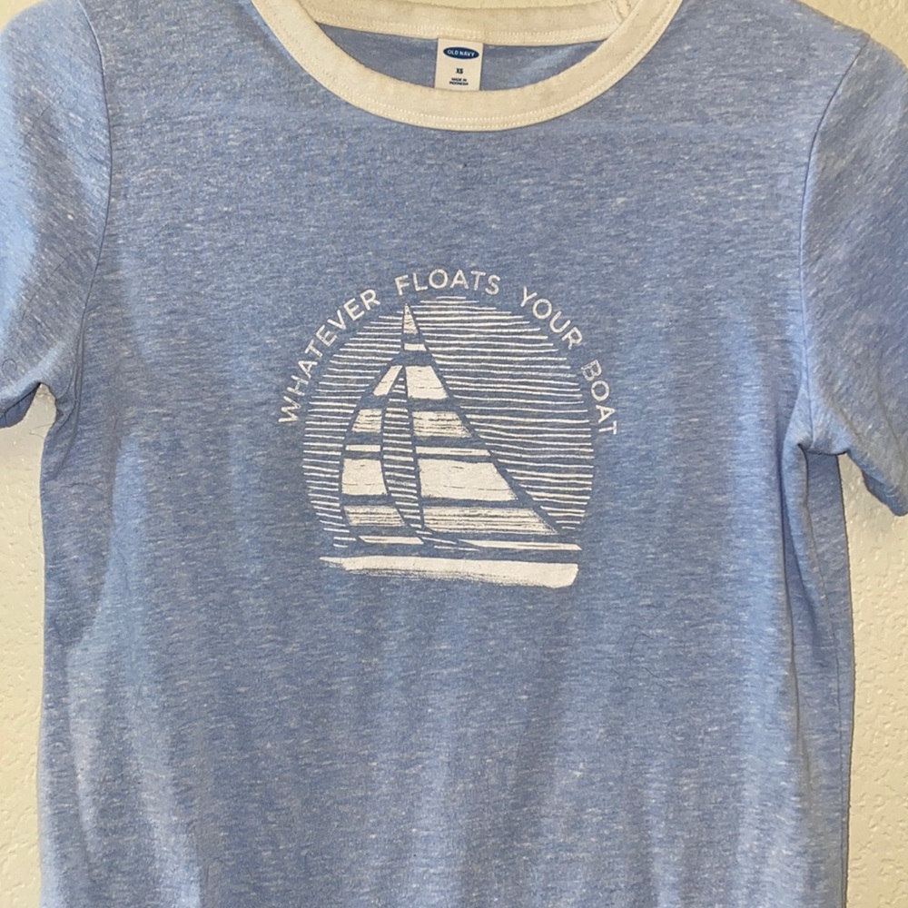 OLD NAVY tee